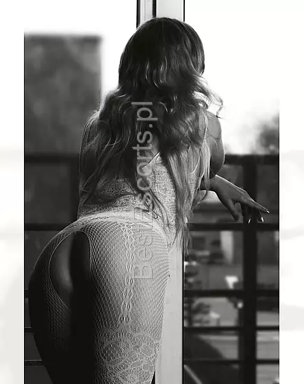 Sarah Warsaw Escort 