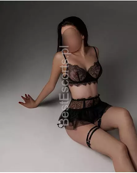 Piękna Kira- Studio massage  